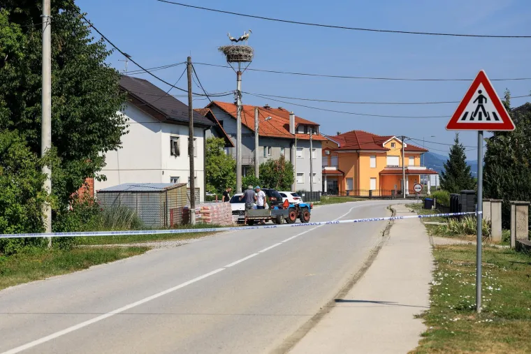 Ovo je kuća u kojoj su pronađena tijela oca i dvoje djece! Sveti Križ Začretje zavijen u crno
