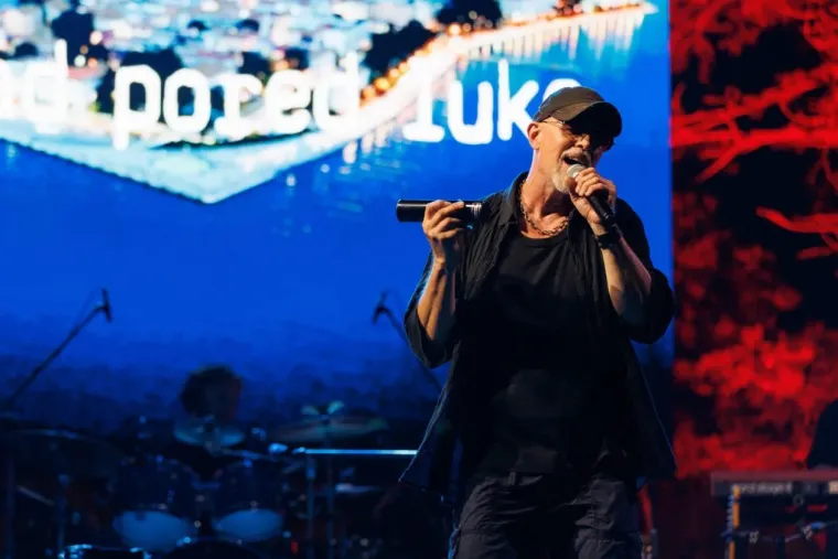 Luky stao na pozornicu nakon 13 godina glazbene pauze: Podr&scaron;ku iz publike dale lijepe Zadranke