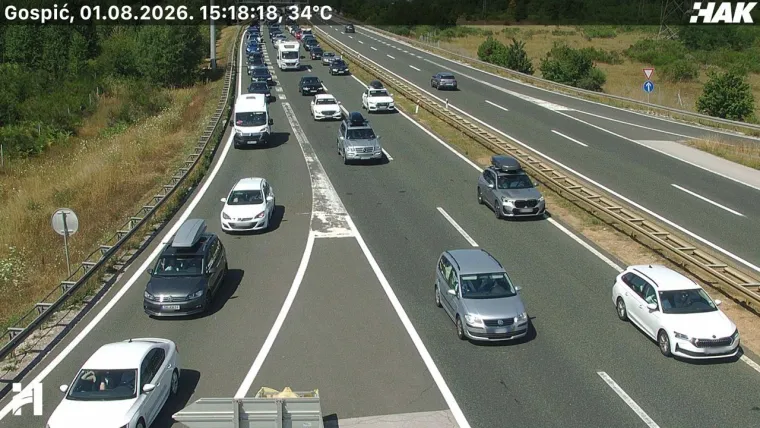 Pogledajte gdje su najveće gužve: Kolone na autocestama protežu se kilometrima