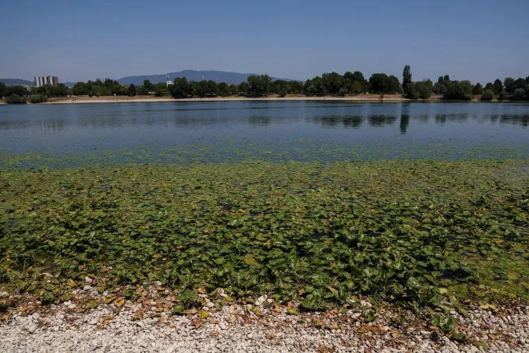 Na ovim mjestima na Jarunu ne bi se trebali kupati: Ukinut im je status službenih kupali&scaron;ta