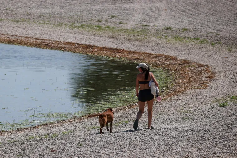 Na ovim mjestima na Jarunu ne bi se trebali kupati: Ukinut im je status službenih kupali&scaron;ta