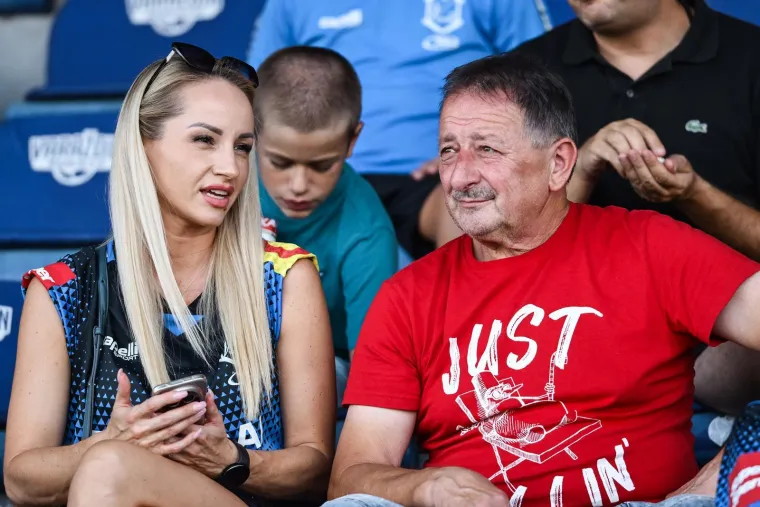 Kome treba more uz ovakve varaždinske ljepotice? Pogledajte kako je bilo na utakmici