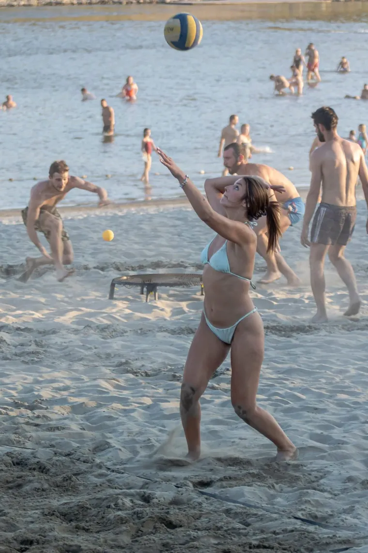 Kad stignu ovakve vrućine, legice znaju gdje pobjeći: Kopika je ponovno u znaku ljepotica
