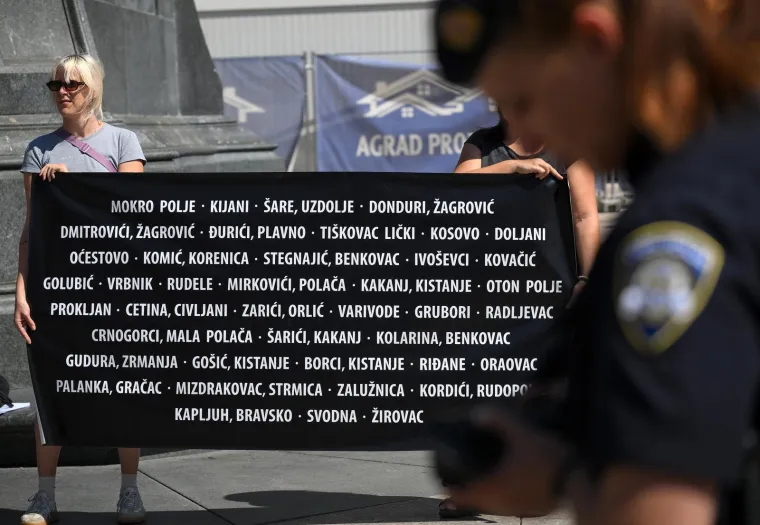 Žestoke poruke na Trgu uoči Oluje: 'Zločini su odgovornost svih nas'