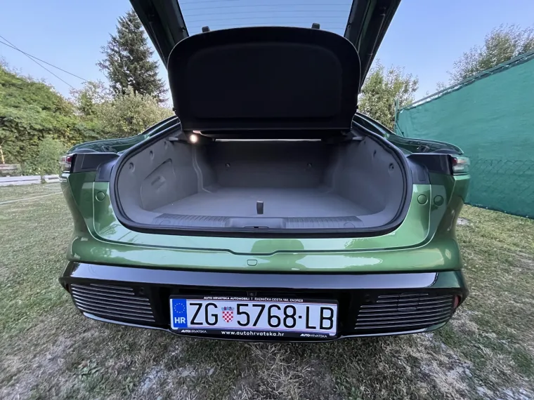 Zaustavljali su nas na ulici i s odu&scaron;evljenjem svi pitali isto: 'Koji je ovo auto?'