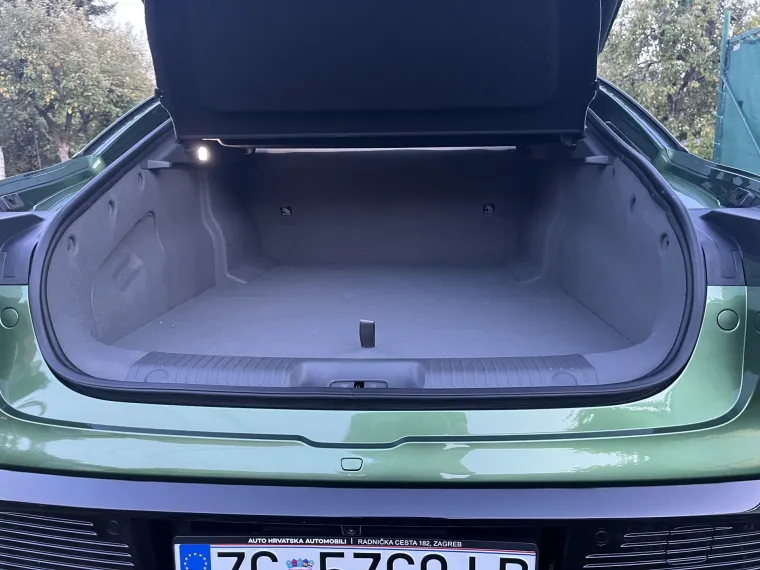 Zaustavljali su nas na ulici i s odu&scaron;evljenjem svi pitali isto: 'Koji je ovo auto?'