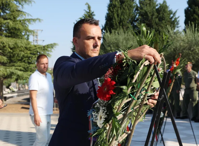 Ponos na slomljenu srpsku pobunu i agresiju: Pogledajte prizore diljem Hrvatske