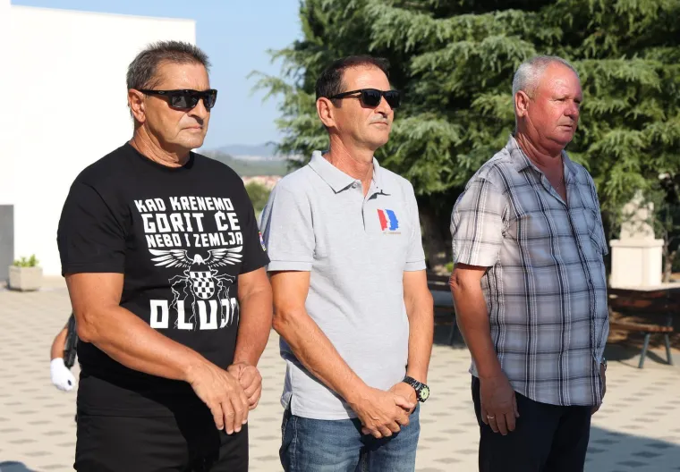 Ponos na slomljenu srpsku pobunu i agresiju: Pogledajte prizore diljem Hrvatske