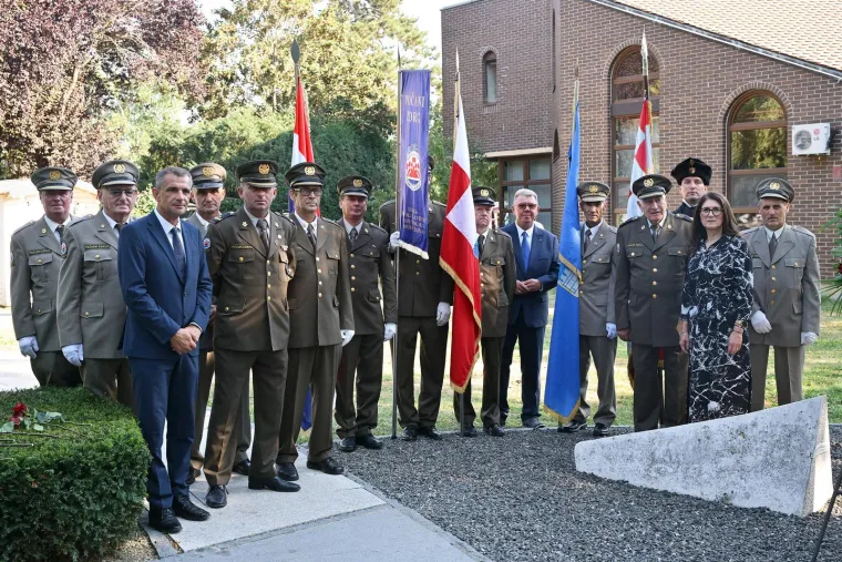 Ponos na slomljenu srpsku pobunu i agresiju: Pogledajte prizore diljem Hrvatske