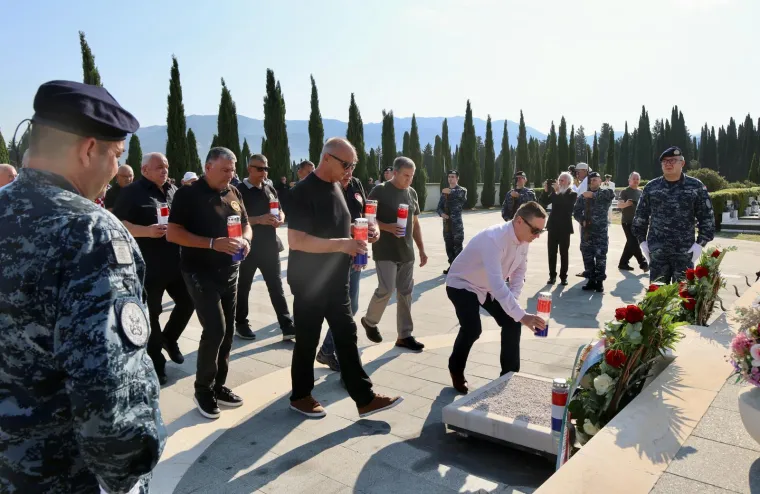 Ponos na slomljenu srpsku pobunu i agresiju: Pogledajte prizore diljem Hrvatske