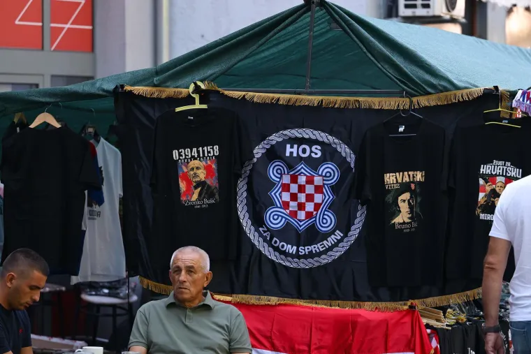 Ovako izgleda Knin danas: Grad ispunile zastave, branitelji i tisuće posjetitelja