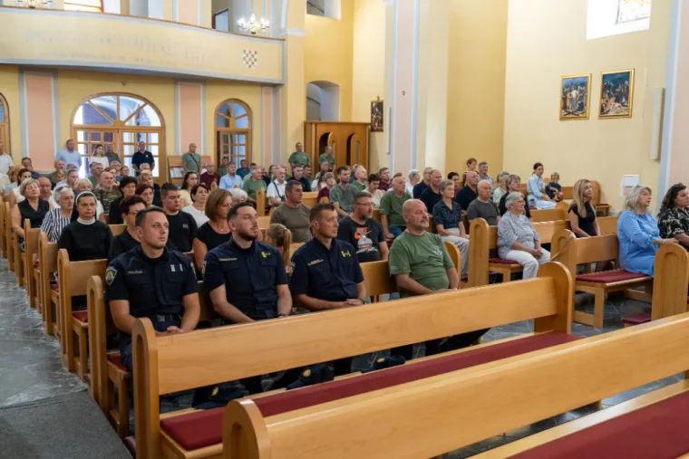 Hrvatski gradovi ispunjeni neizmjernim ponosom: Zavirite u atmosferu