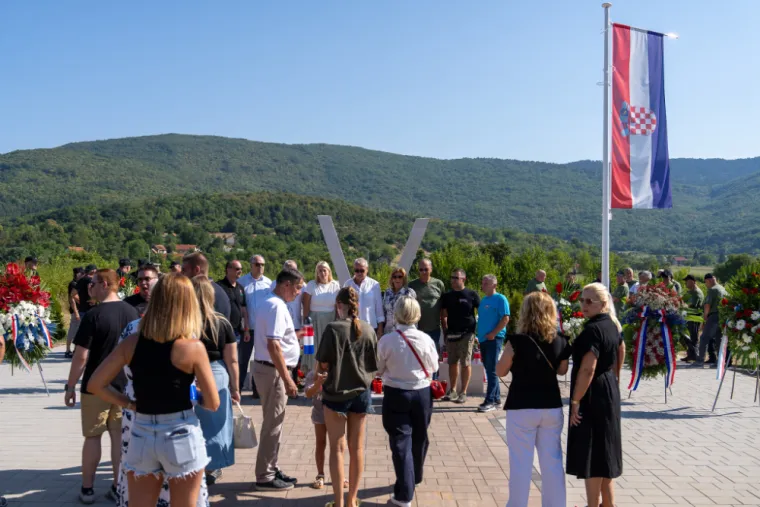 Hrvatski gradovi ispunjeni neizmjernim ponosom: Zavirite u atmosferu