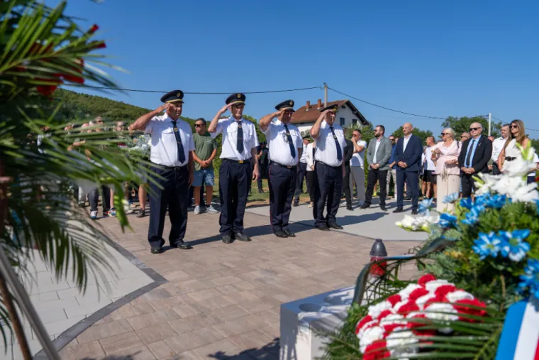 Hrvatski gradovi ispunjeni neizmjernim ponosom: Zavirite u atmosferu