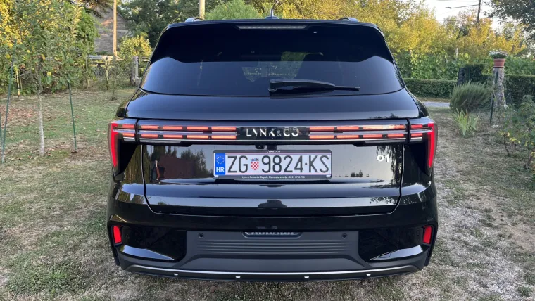 Vozili smo SUV koji ima 276 KS, hrpu opreme i cijenu koja bi mogla zabrinuti konkurenciju