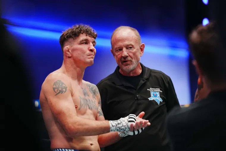 UFC legenda te&scaron;ko nokautirana za samo 35 sekundi: Bio mu je to posljedni meč u karijeri