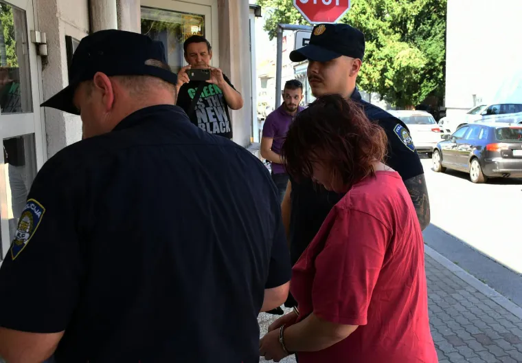 Privedena u Slavonskom Brodu: Ovo je žena (36) koju sumnjiče za te&scaron;ko ubojstvo partnera (71)
