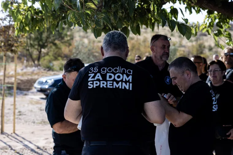 U Mostaru se okupili pripadnici HOS-a. Stigao i Marko Skejo: Evo zbog čega