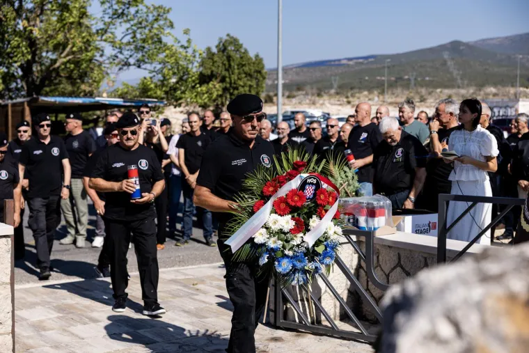 U Mostaru se okupili pripadnici HOS-a. Stigao i Marko Skejo: Evo zbog čega
