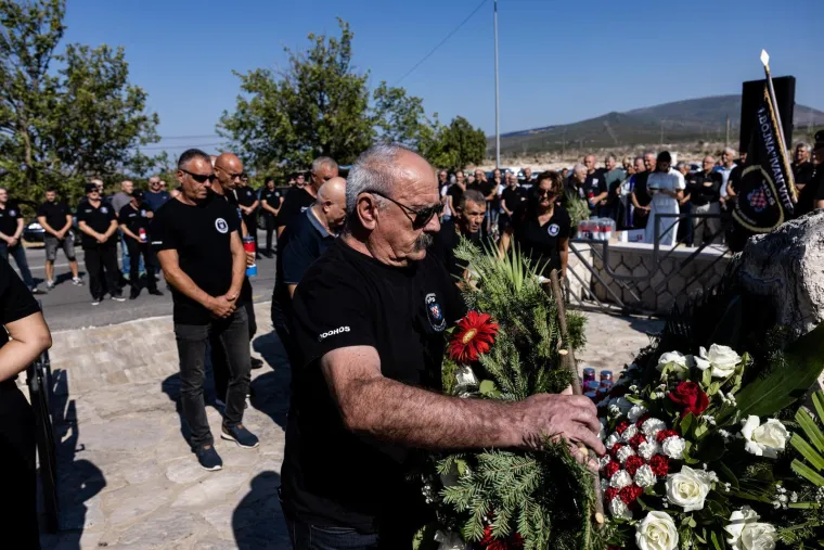 U Mostaru se okupili pripadnici HOS-a. Stigao i Marko Skejo: Evo zbog čega