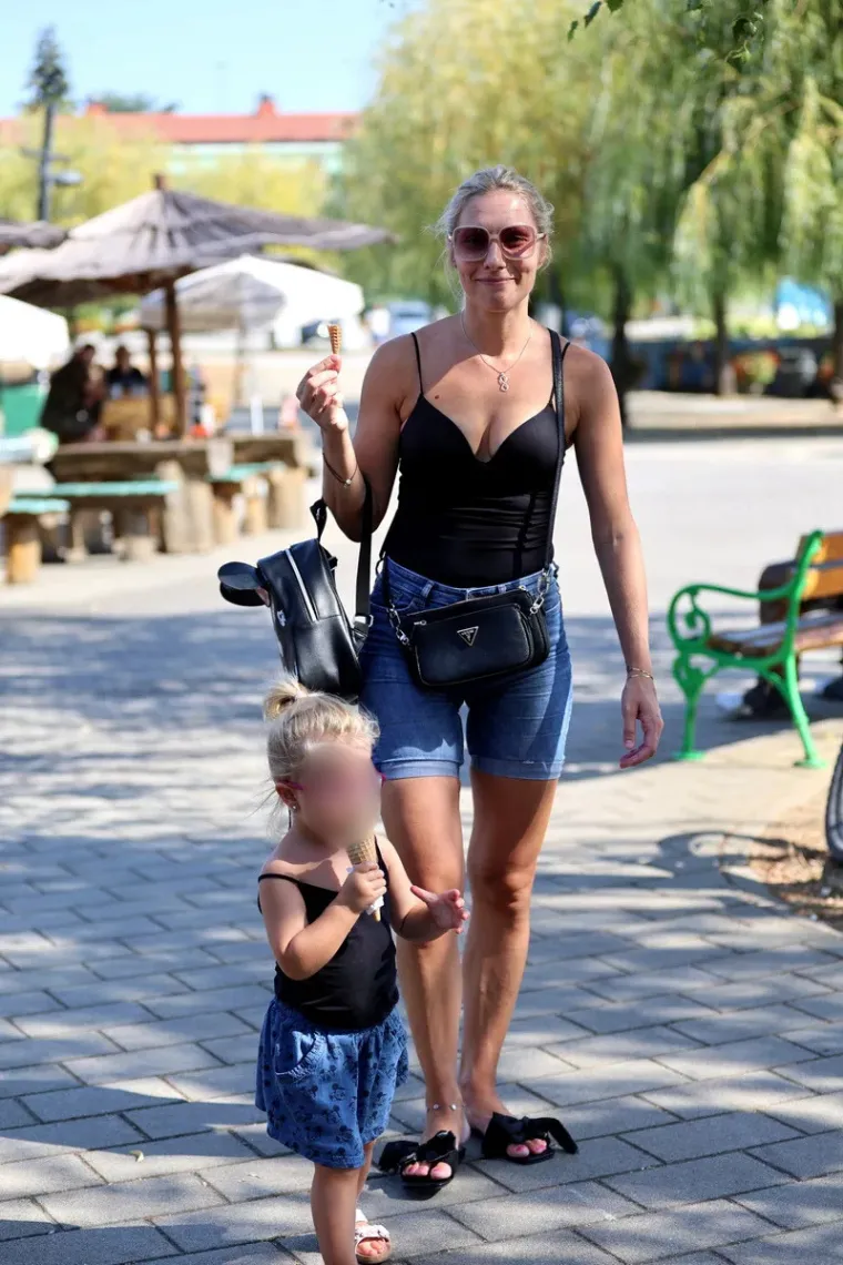 Jedna plavu&scaron;a ukrala je svu pažnju uz Muru: S njezinih vitkih nogu te&scaron;ko je skrenuti pogled