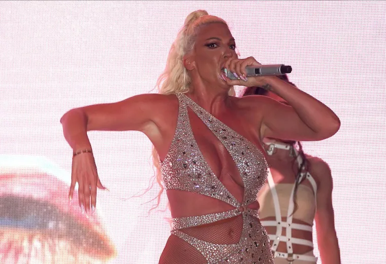 Bez trunke Photoshopa: Ovako kontroverzna Jelena Karleu&scaron;a izgleda bez filtera na licu