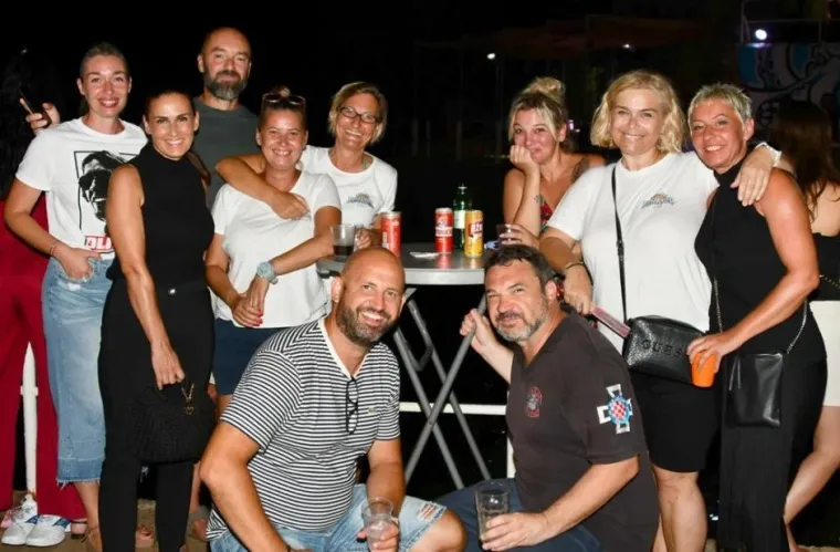 Pogled nisi mogao skinuti s njih: Ove su četiri lijepe Dubrovčanke zablistale na Pilarskoj noći