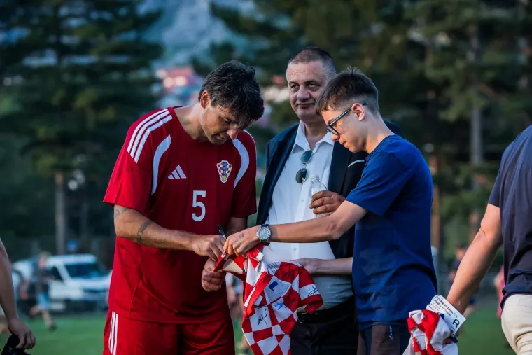 Dalić u Livnu priredio spektakl! Ove legende ne viđamo često: Pogledajte tko je očarao publiku