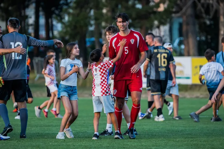Dalić u Livnu priredio spektakl! Ove legende ne viđamo često: Pogledajte tko je očarao publiku