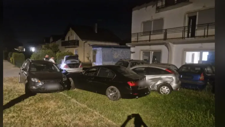 Pravi kr&scaron; i lom kod Karlovca: BMW u noći izletio s ceste pa pokosio automobile u dvori&scaron;tu kuće