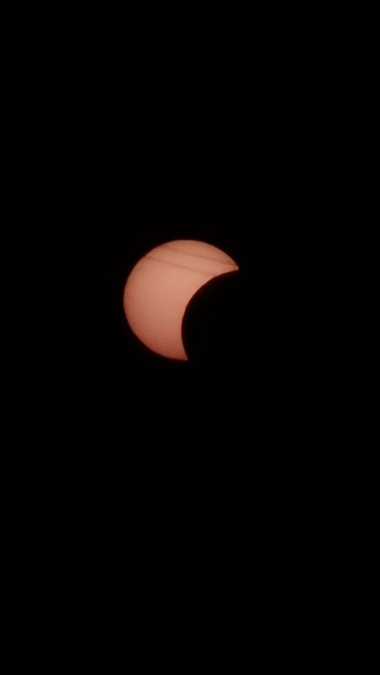 Pomrčina odu&scaron;evila Hrvate: Čitatelji &scaron;alju fotografije neobičnog prizora!