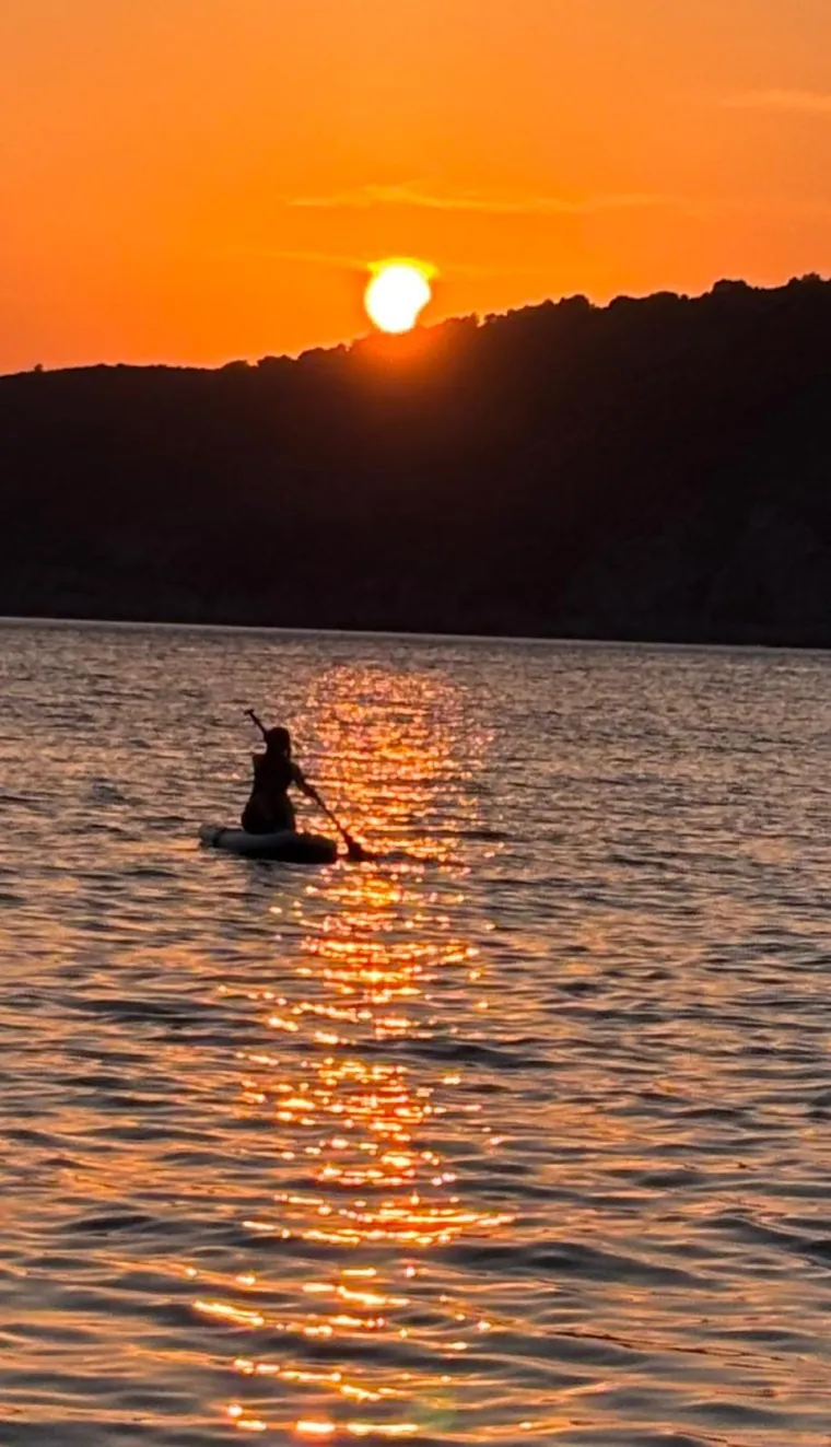 Pomrčina odu&scaron;evila Hrvate: Čitatelji &scaron;alju fotografije neobičnog prizora!