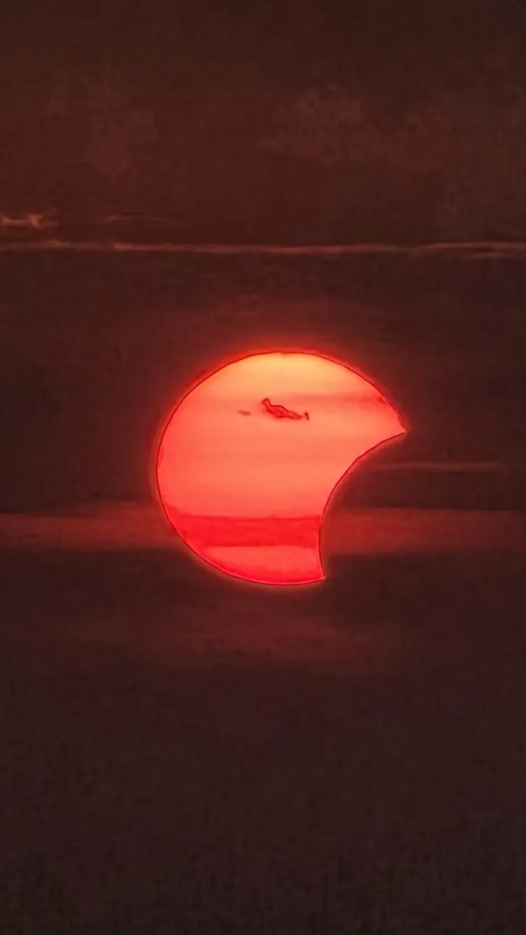 Pomrčina odu&scaron;evila Hrvate: Čitatelji &scaron;alju fotografije neobičnog prizora!