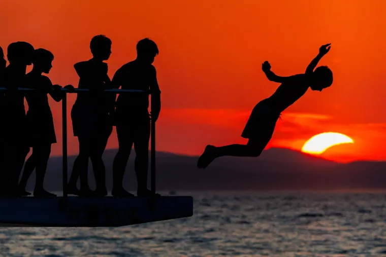 O ovim će se fotografijama jo&scaron; dugo pričati: Hrvatski fotografi uhvatili magične trenutke pomrčine!