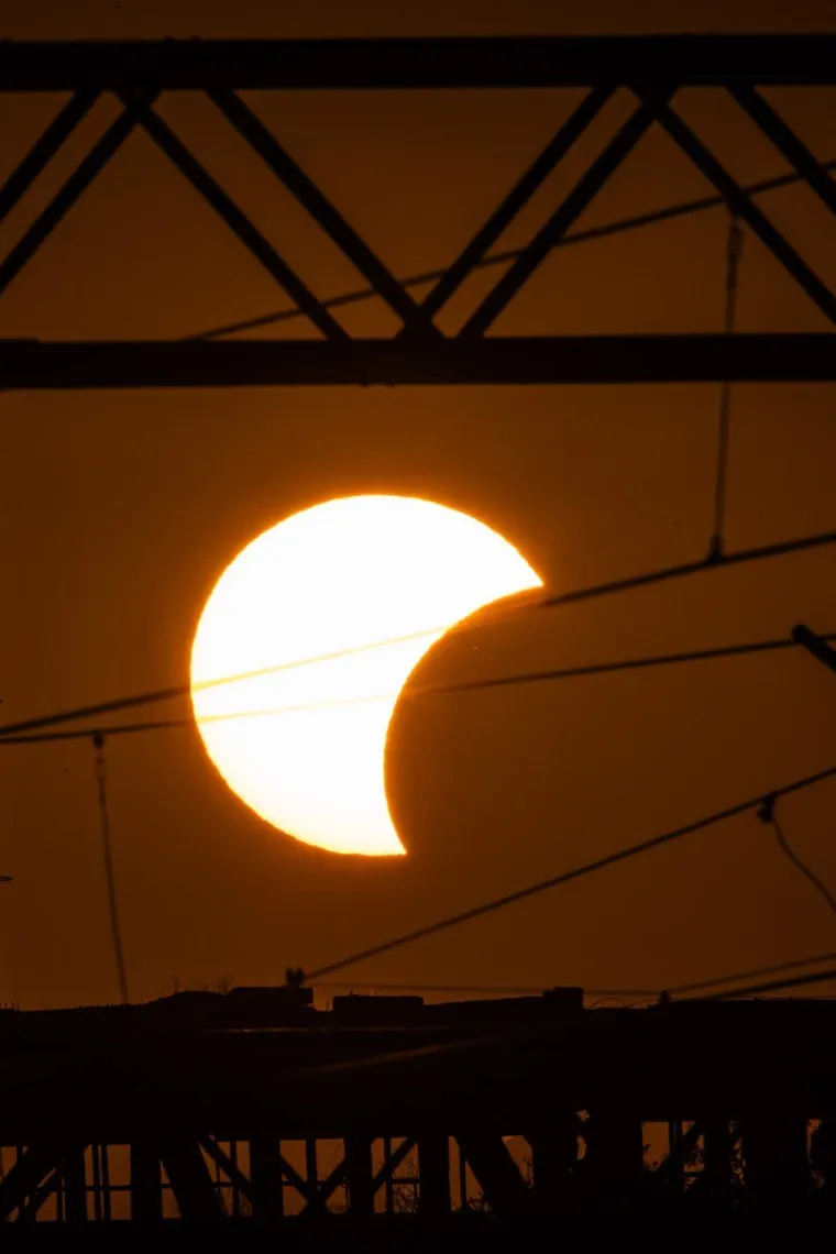 O ovim će se fotografijama jo&scaron; dugo pričati: Hrvatski fotografi uhvatili magične trenutke pomrčine!