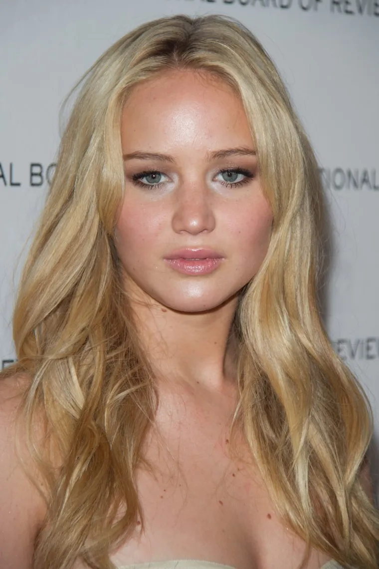 Sjećate li se Jennifer Lawrence s početka? Njezin nevini imidž i &scaron;arm osvajali su milijune