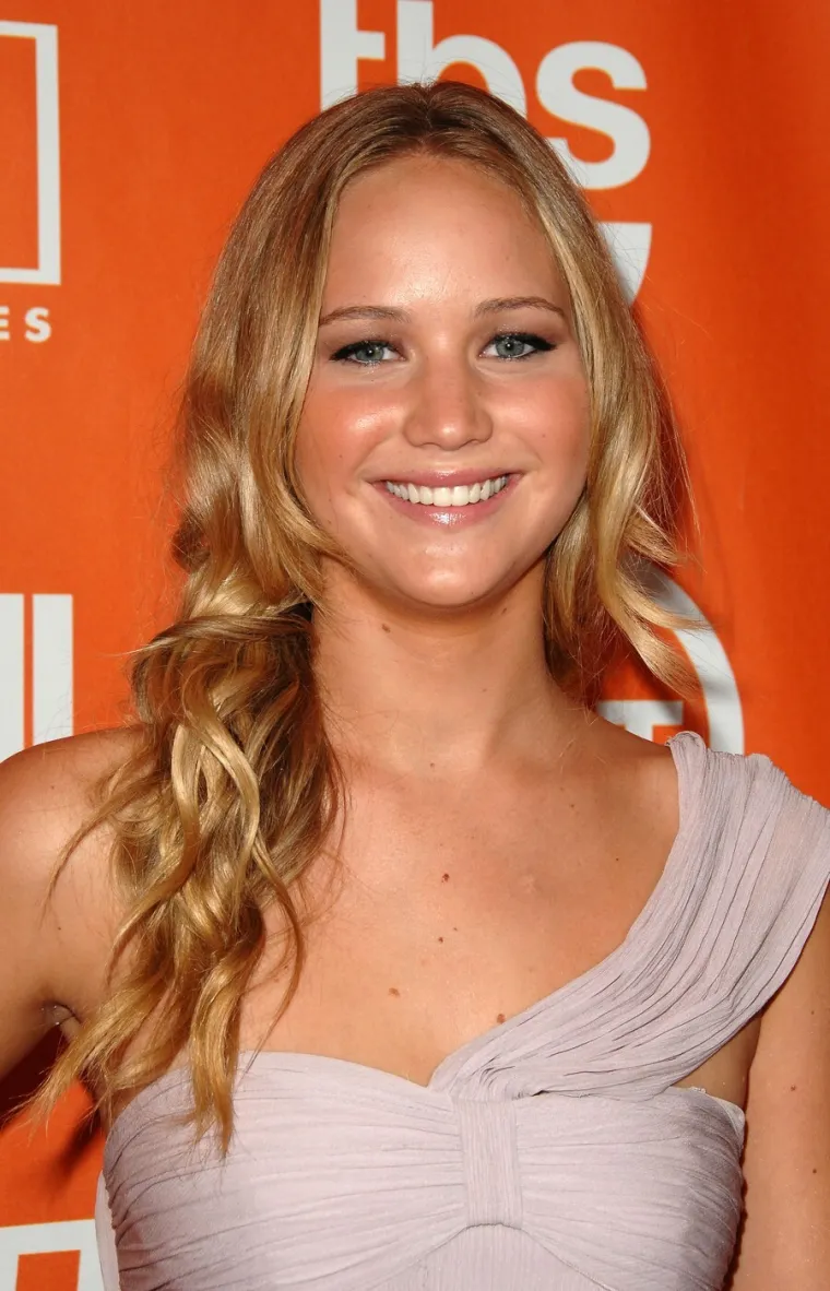 Sjećate li se Jennifer Lawrence s početka? Njezin nevini imidž i &scaron;arm osvajali su milijune