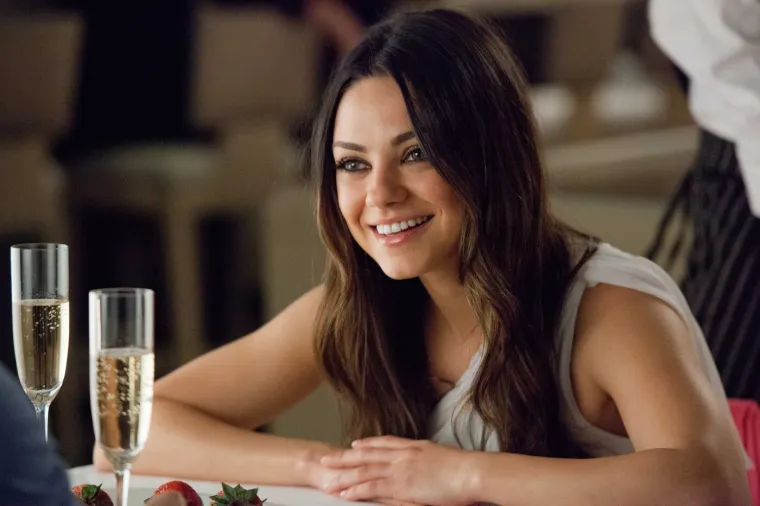 Zbog laži o godinama postala zvijezda: Zanosna Mila Kunis jo&scaron; uvijek ostavlja bez daha
