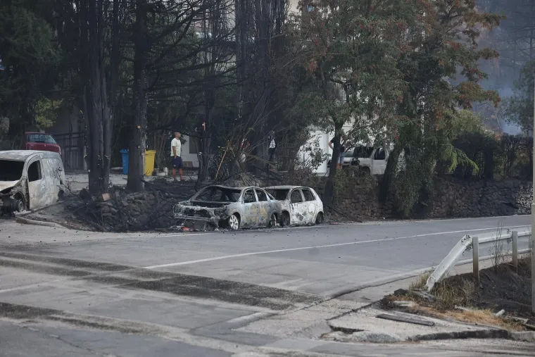 Ovako Omi&scaron; izgleda jutros: Sve je spaljeno, pogledajte izgorjele automobile i ogromnu &scaron;tetu