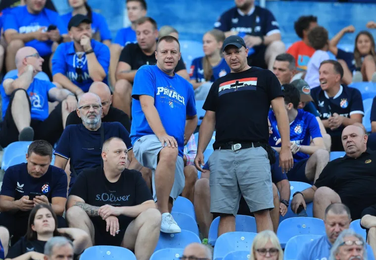 Pogledajte tko je sve sjedio u loži Maksimira: Jedan navijač u hrvatskom dresu odvukao je pažnju