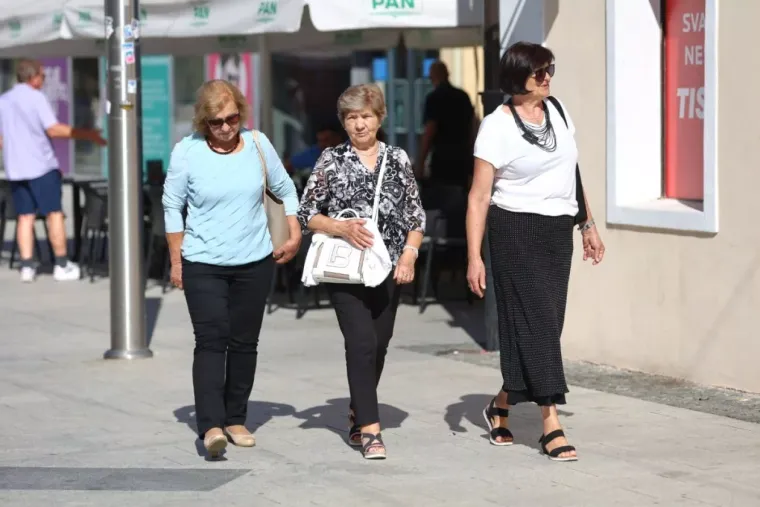 Ona je danas privukla najvi&scaron;e pogleda u Međimurju: Djevojka na biciklu očarala prolaznike