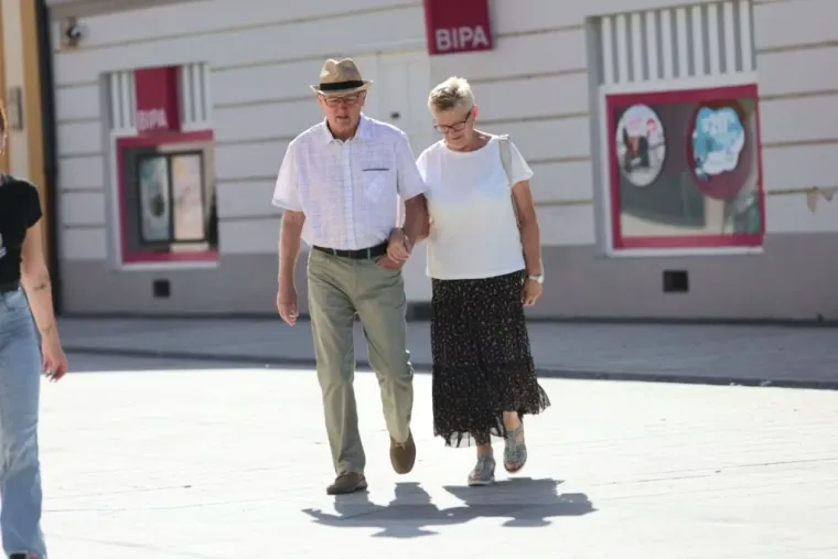 Ona je danas privukla najvi&scaron;e pogleda u Međimurju: Djevojka na biciklu očarala prolaznike
