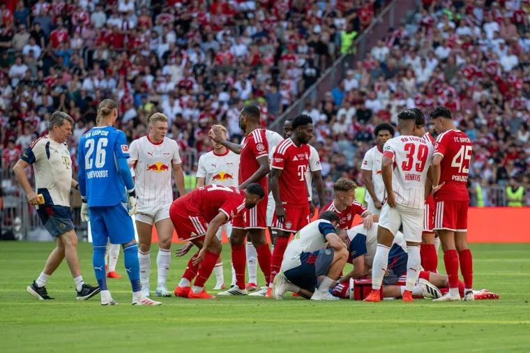 Zvijezda Bayerna sru&scaron;ila se, Allianz Arena zanijemila: &Scaron;okantne scene drame, straha i panike
