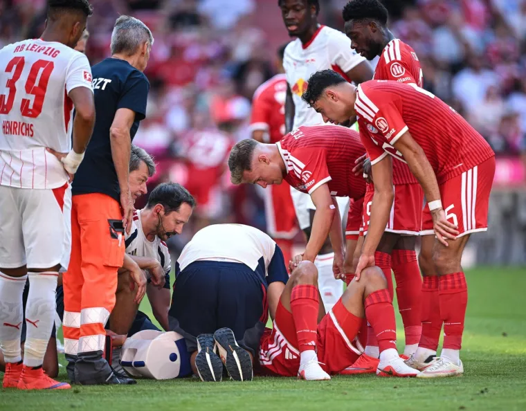 Zvijezda Bayerna sru&scaron;ila se, Allianz Arena zanijemila: &Scaron;okantne scene drame, straha i panike