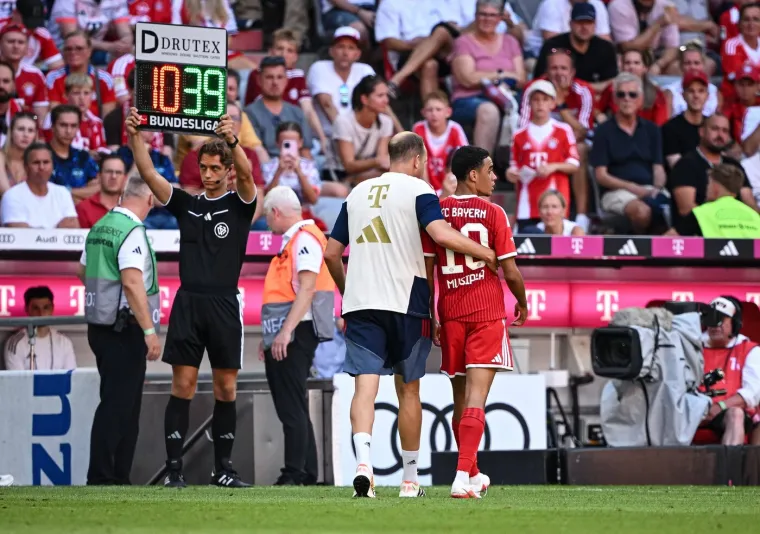 Zvijezda Bayerna sru&scaron;ila se, Allianz Arena zanijemila: &Scaron;okantne scene drame, straha i panike