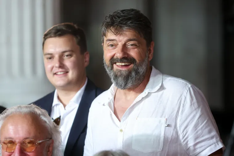 Filmske zvijezde, skupocjene haljine i blje&scaron;tavilo: Tko je sve zablistao na Sarajevo Film Festivalu?