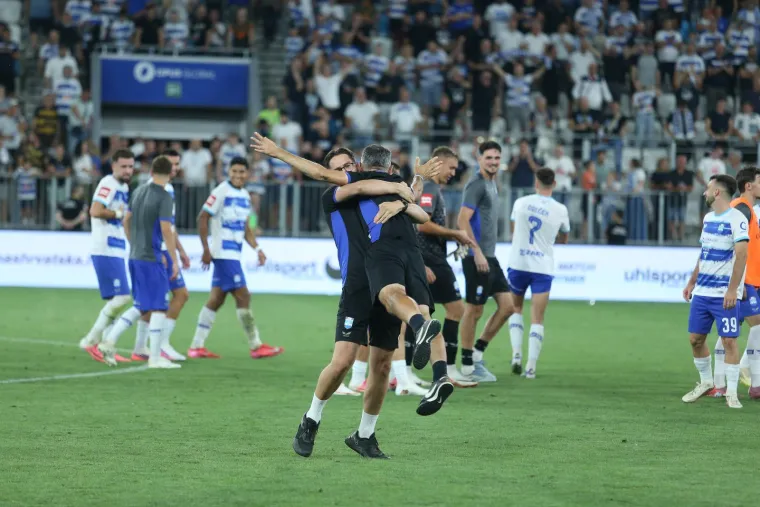 Tribine na Opusu pune: Evo koje 'lege i legice' su bile na utakmici, pažnju privukla plavu&scaron;a