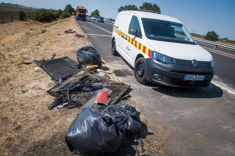 Stravični prizori s autoceste: Ovo je ostalo od 'autobusa smrti' u Mađarskoj, 12 ljudi je poginulo