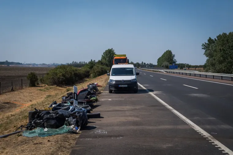 Stravični prizori s autoceste: Ovo je ostalo od 'autobusa smrti' u Mađarskoj, 12 ljudi je poginulo