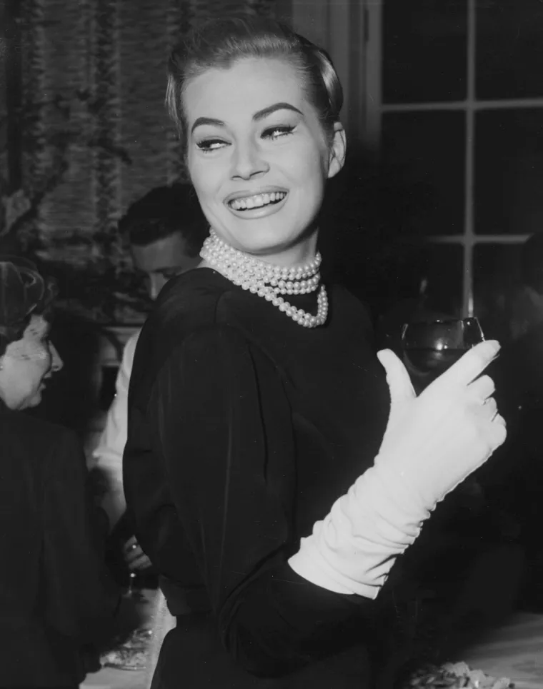 Zvali su je Ledena plavu&scaron;a, a paparazze je gađala lukom i strijelom: Tko je bila Anita Ekberg?